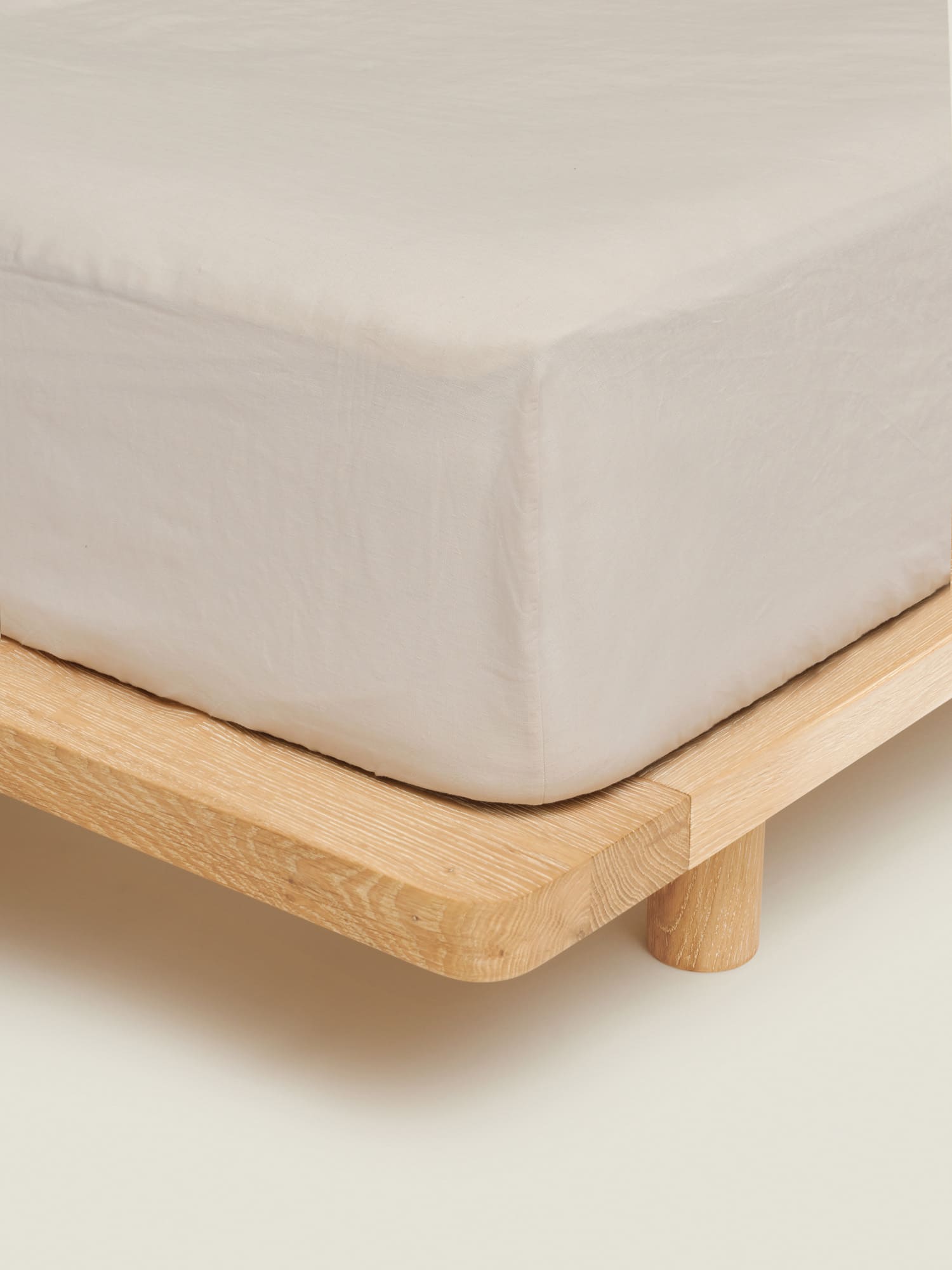 fitted sheet in cream