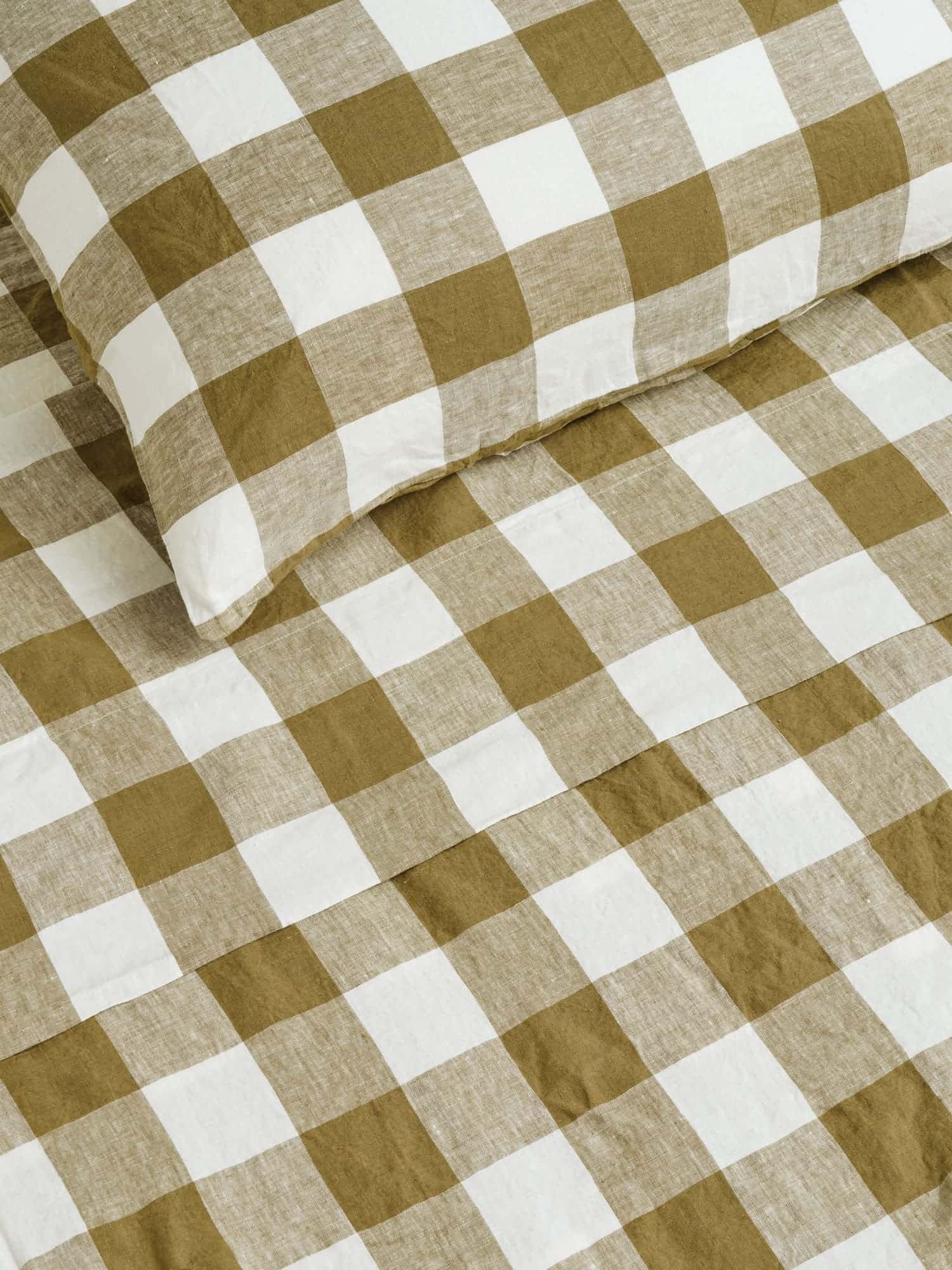 fitted sheet in olive check