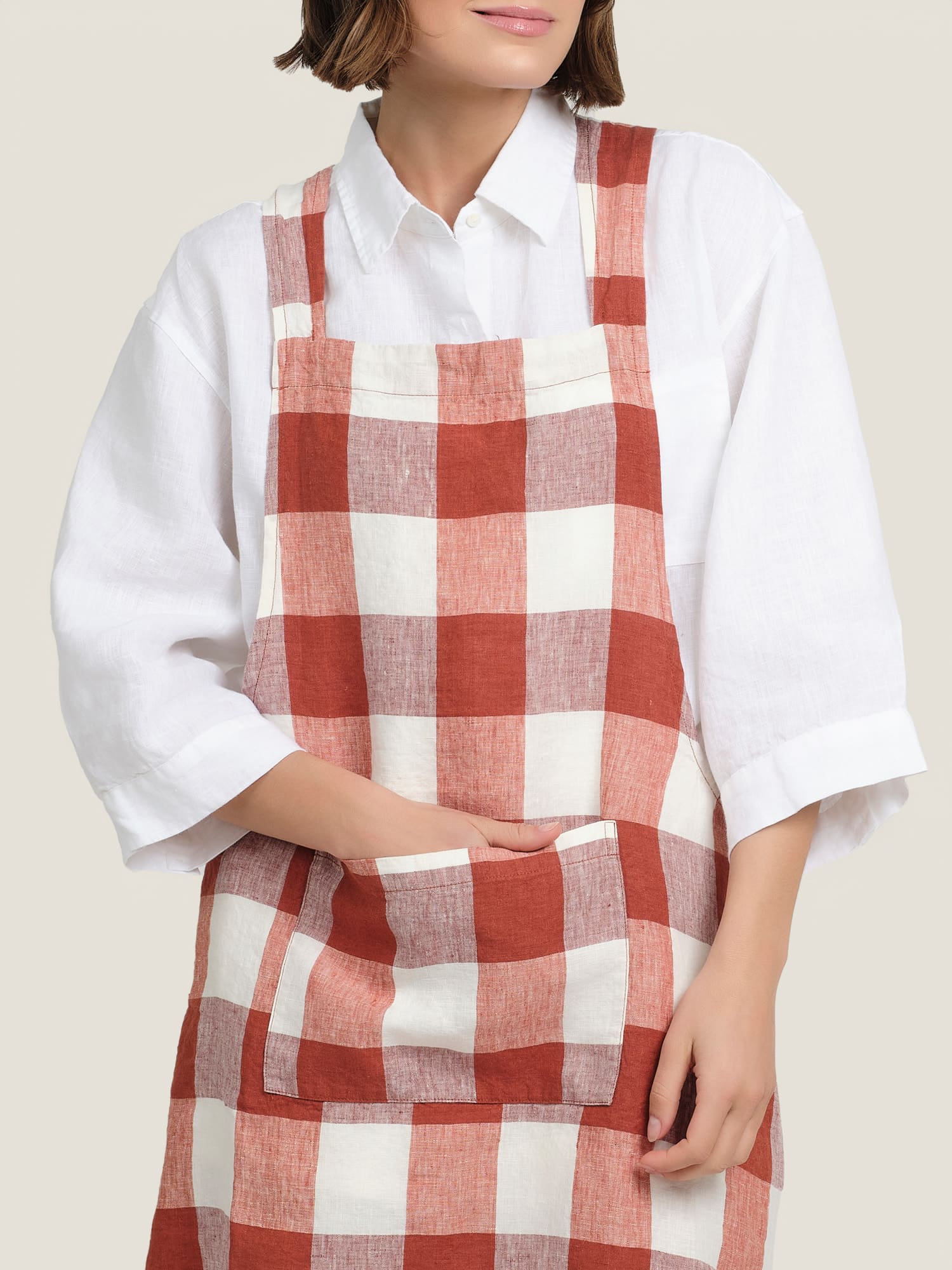 apron in paprika