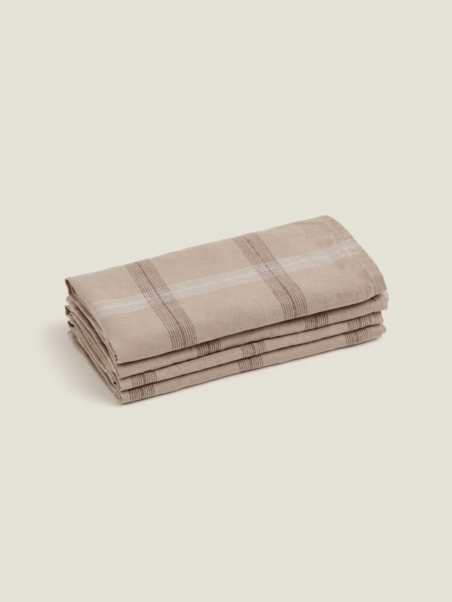 napkin in natural plaid