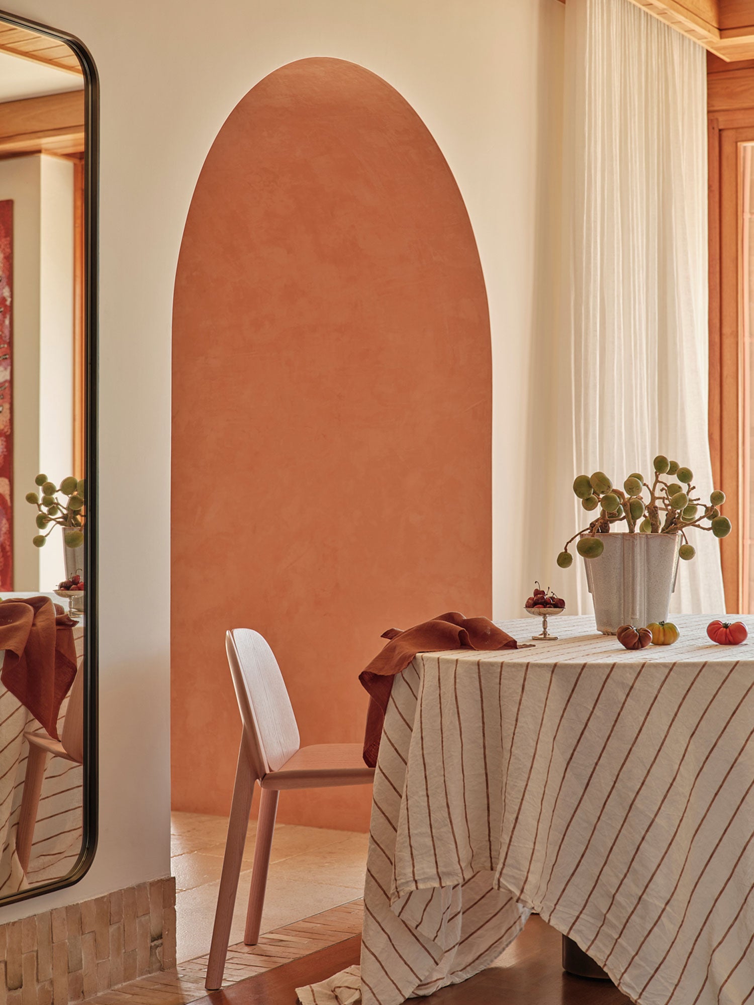 tablecloth in tobacco stripes